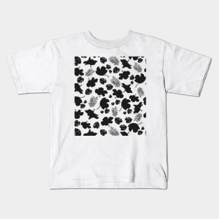 Hand drawn hibiscus, tropical leaves black and white pattern Kids T-Shirt